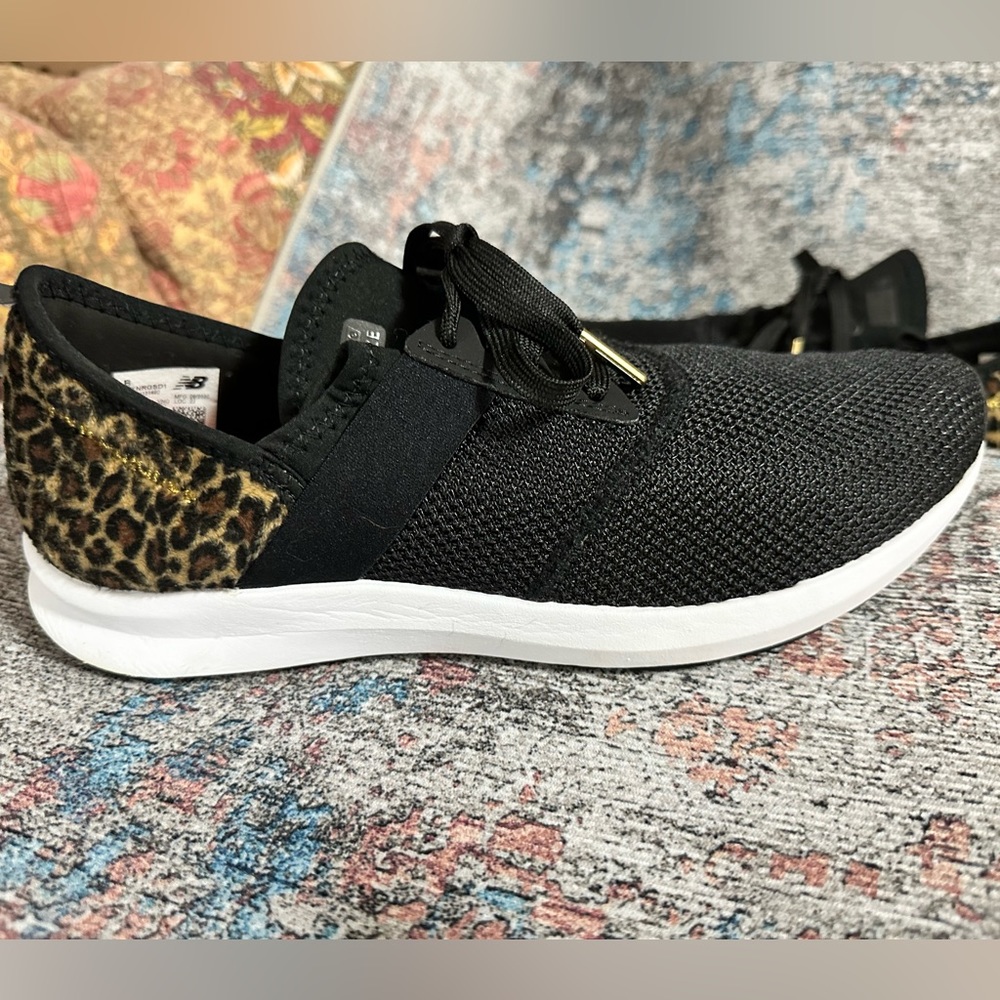 New Balance Black & Leopard Women’s Shoes Size 10